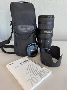 Nikon AF-S Nikkor 70-200mm f/2.8G Ed VR II Lens with Caps, Hood, and Bag - Picture 1 of 15