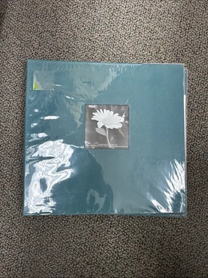 Pioneer 12” X 12” Photo Album Green - Image 1 of 4