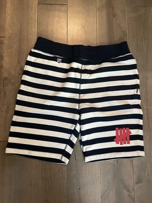 Undefeated UNDFTD RARO Sudadera Pantalones Cortos Para Hombres XL Como Nueva Kith Supreme Bape Foto 1 de 3