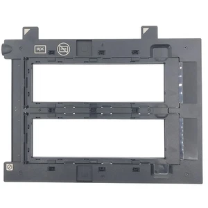 Streamlined Film Strip Holder Tailored for Medium Format Photography Needs - Afbeelding 1 van 9