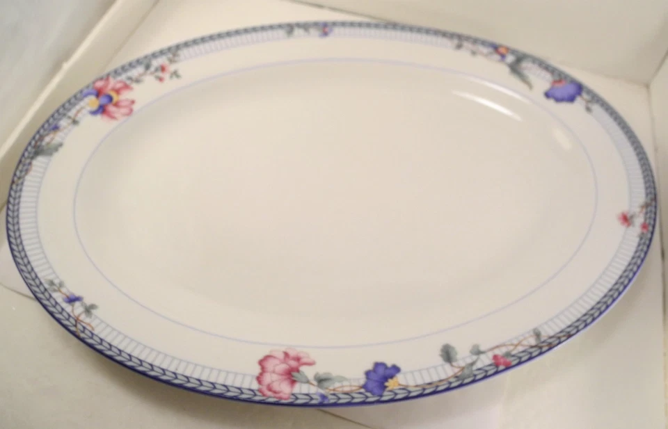 Тарелка сервировочная Oneida синяя решетка 14 дюймов цветы цветочный фарфор блюдо большая - Изображение 1 из 4