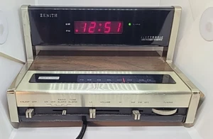 Radio despertador de colección Zenith J465W cartelera madera grano funciona - Imagen 1 de 12