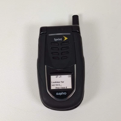 Sanyo SCP-7050 Black Flip Phone (Sprint) - Image 1 of 4