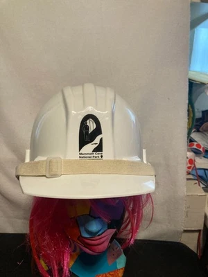 Casco de seguridad ajustable vintage Mammoth Cave Bullard 5100 Foto 1 de 4