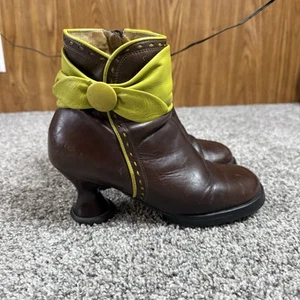 Y2K John Fluevog Minis brown Ankle boots side zip women's Size 8.5 - Photo 1/9