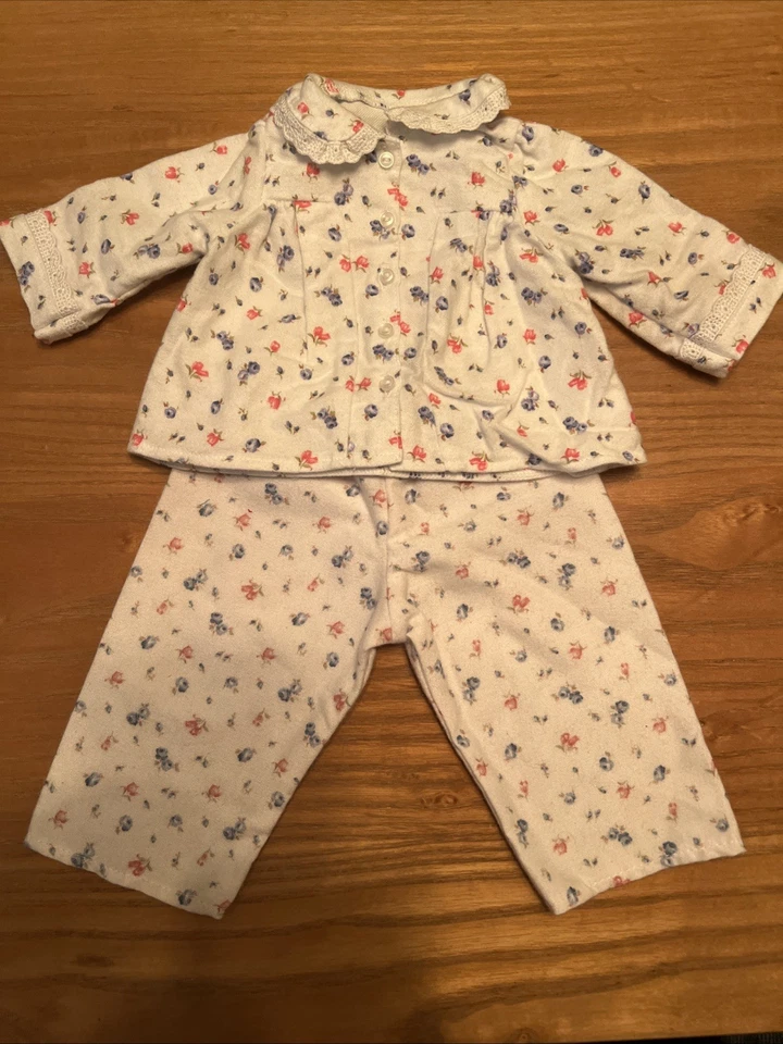 Conjunto de pijama American Girl Emily Doll - Leer descripción completa Foto 1 de 1