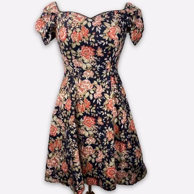 Vestido De Colección Laura Ashley Romántico Rosa Floral Talla 10 Escote Corazón Casa de Campo Foto 1 de 4