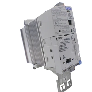LENZE 8200 VECTOR E82EV371_2C200 Inverter 13241796 -used- - Picture 1 of 3