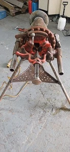 Rigid 300 Pipe Threader On Tripod - Picture 1 of 3