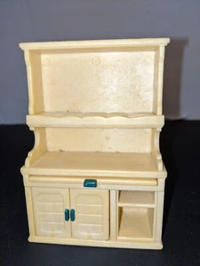 Sylvanian Families Calico Critters Kozy Kitchen Replacement Yellow Hutch - Picture 1 of 3