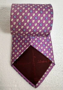 Salvatore Ferragamo Clover Leaf Print Blue / Pink Mens Silk Necktie Tie - Picture 1 of 7
