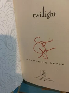 Twilight Series 1-4 Set Meyer New Moon, Eclipse, Breaking Dawn lot autographed - Picture 1 of 6