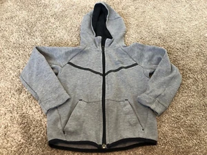 Nike Boy's Youth Gray Solid Hoodie Sweatshirt Swoosh (E19) - Picture 1 of 6