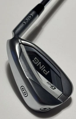 *Ping G425 8-hierro, punto negro, eje flexible regular de acero diestro, muy buen estado Foto 1 de 4