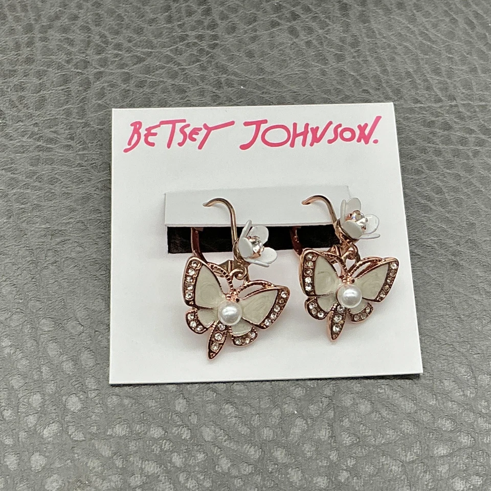 Pendientes colgantes Betsey Johnson mariposa tono oro rosa perlas cristal flores Foto 1 de 4