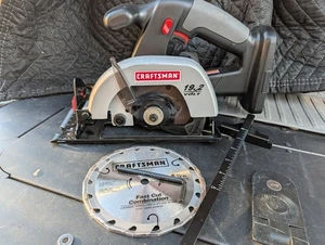 Craftsman 19.2 V Cordless Trim Saw 5-1/2" Circular Saw Tool & Blade 315.114261 - Picture 1 of 7