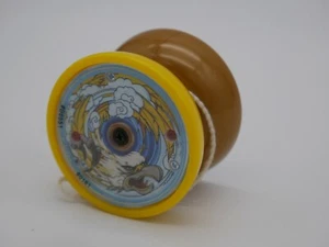 Blazing Team Yoyo amarillo - Hasbro - Imagen 1 de 4