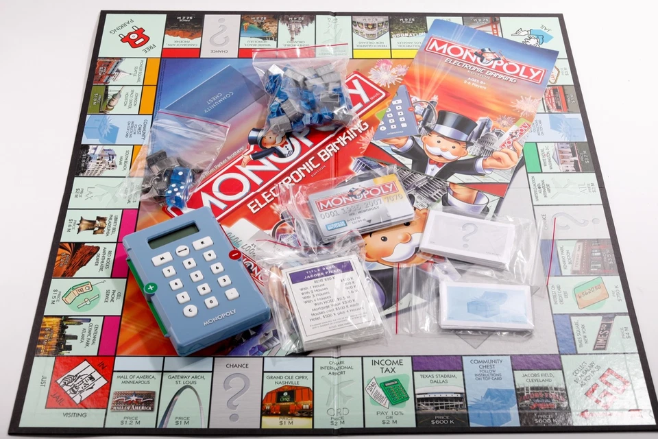 Juego de Banca Electrónica Monopoly Piezas de Repuesto Peones, Tarjetas, ¡Más Recogida! Foto 1 de 1