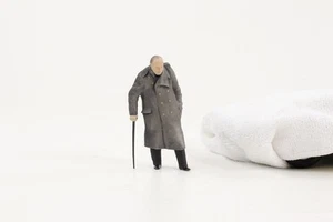 Figura Cartrix 1:18 Winston Churchill Con Abrigo Stock WWII GB - Imagen 1 de 4