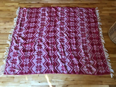 Klippan de Suecia Corderos Lana Tiro/Manta Rojo Copo de Nieve Reversible 52 x 74 Foto 1 de 3