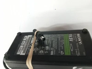 Adaptador de corriente alterna Sony PCGA-AC19V7 19.5V 6.15A cargador  - Imagen 1 de 2