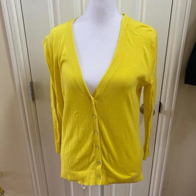 Cárdigan para mujer Gap amarillo manga larga cuello en V talla pequeña Foto 1 de 4