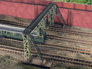 MU N-B00062 - Signalbrücke viergleisig mit 4 LED Einfahrsignalen - Spur N - NEU - Picture 1 of 1