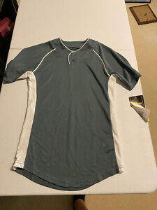 BRAND NEW WITH TAGS Girls Wilson Softball Warm Up Shirt, Size XS