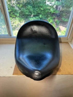 Asiento de piloto Victory Hammer/Kingpin Stock OEM 2683237/2874599 Foto 1 de 4