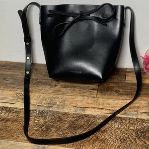 MANSUR GAVRIEL - Black Flamma Leather Crossbody Mini Bucket Bag - Bild 1 von 17