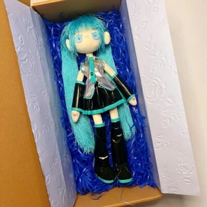 Handgefertigte Hatsune Miku Plüschpuppe 32 cm Anime weiches Stofftier einzigartiges Design - Bild 1 von 7