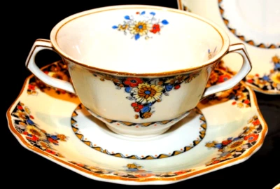 ANTIQUE MADDOCK SONS MINERVA PLAZA # 3535 ENGLAND TEA CREAM SOUP CUP SAUCER SET - image 1 of 4
