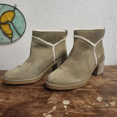 UGG Mujer 7.5 Kasen Tostado Gamuza Botines Lana Forrado Tacón Bloque Foto 1 de 4