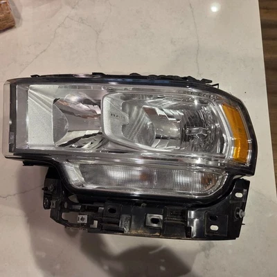 Dodge Ram 2500 3500 4500 2019 2020 faro LED lado derecho OEM 68360181AC Foto 1 de 4