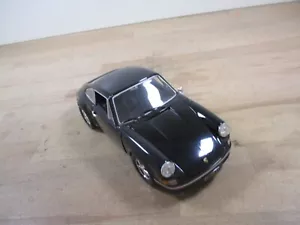 Universal Hobbies 1:18 Fahrzeug PKW Porsche 911 Schwarz ohne OVP AP93 - Foto 1 di 7