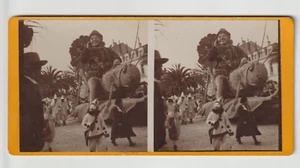 Photo Double photo masquerade in Europe Clowns Giant figure unusual VTG - Picture 1 of 2