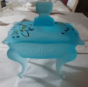 Blau Milchglas Schmuckschatulle Waschtisch kleine Truhe handbemalt floral *abgebrochen - Bild 1 von 8