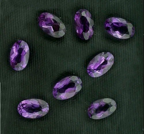 Cuarzo facetado color amatista púrpura rico ovalado 5x3 5 mm x 3 mm Foto 1 de 1