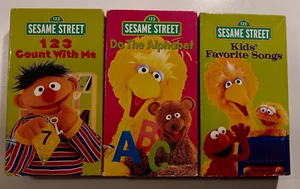 Sesame Street VHS Video Tape Lot 123 Count with me Do the Alphabet Kids Songs - Imagen 1 de 6