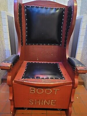 Antique Chair - Boot Shine • 150$