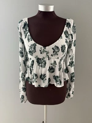 Top Hollister Blanco Verde Floral XS Calado Peplum Lechera Boho Coqueta Foto 1 de 4
