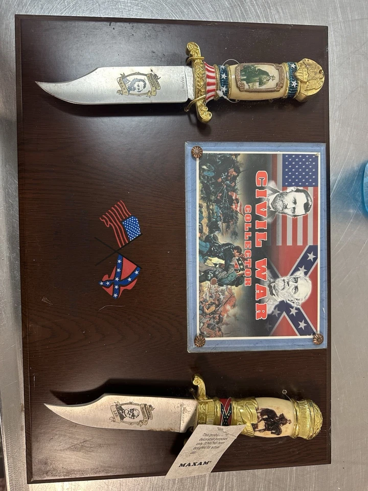 Набор из 2 деревянных ножей времен гражданской войны - Изображение 1 из 2