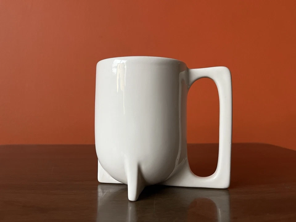 Кружка в стиле Баухаус • модернистский дизайн • белая • б/у в отличном состоянии - Изображение 1 из 4