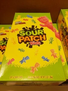 SOUR PATCH KIDS Soft Chewy Candy 24 Pack Assorted Fruit Flavors 2oz Bag Exp 4/25 - Picture 1 of 4