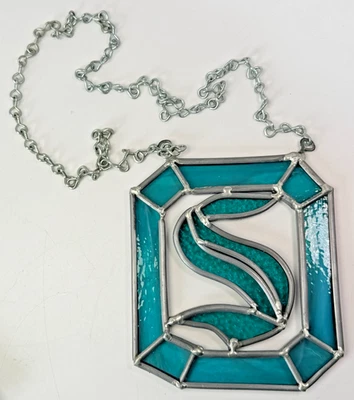 Vidrieras Decoración Ventana Turquesa Letra S Nombre Inicial Antiguo Inglés Colgante Foto 1 de 3