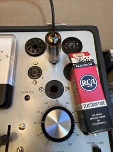 Vintage Raytheon 35W4 Used Tube Tested - Picture 1 of 2