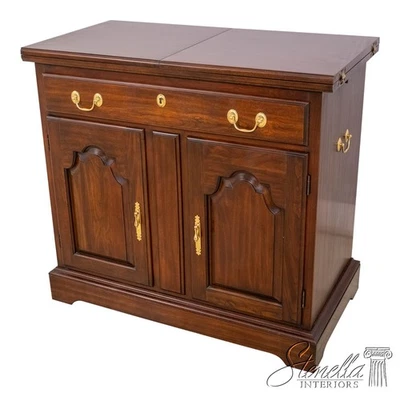 70641: Gabinete de servidor con tapa abatible HARDEN Cherry	 Foto 1 de 4