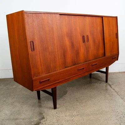 Aparador de 4 puertas corredizo de teca de teca moderno Credenza Mid Century Foto 1 de 4