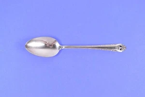 Holmes & Edwards International Silver Silverplate 6 1/8" Lovely Lady Teaspoon - Picture 1 of 7