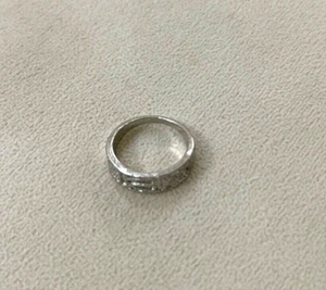 Sehr schöner Damenring silberfarben Edelstahl - Bild 1 von 6